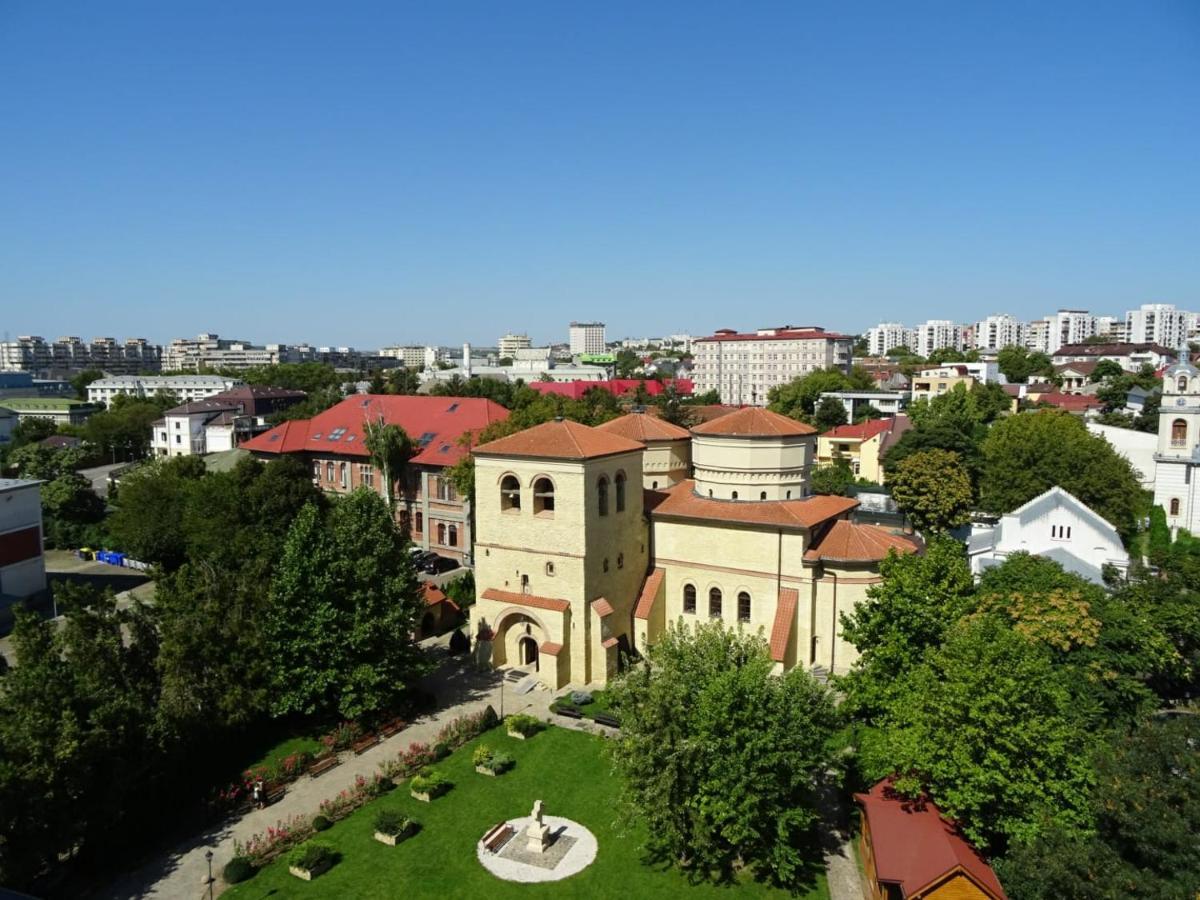 Carla'S Apart Palas-Hala Centrala 1 Bedroom, Airport Shuttle Iasi Bagian luar foto
