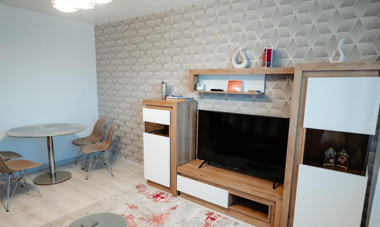 Carla'S Apart Palas-Hala Centrala 1 Bedroom, Airport Shuttle Iasi Bagian luar foto